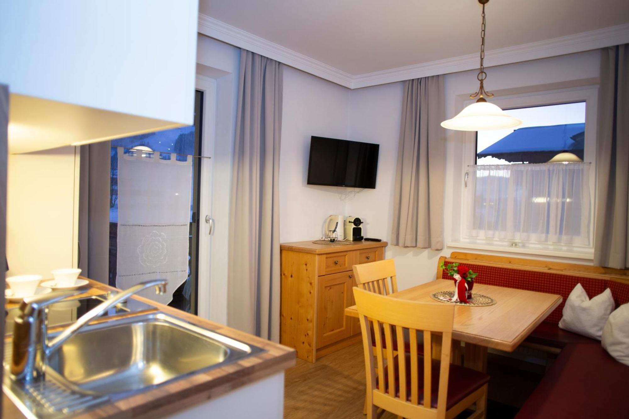 Appartement-Gaestehaus Ursula 弗拉绍 外观 照片